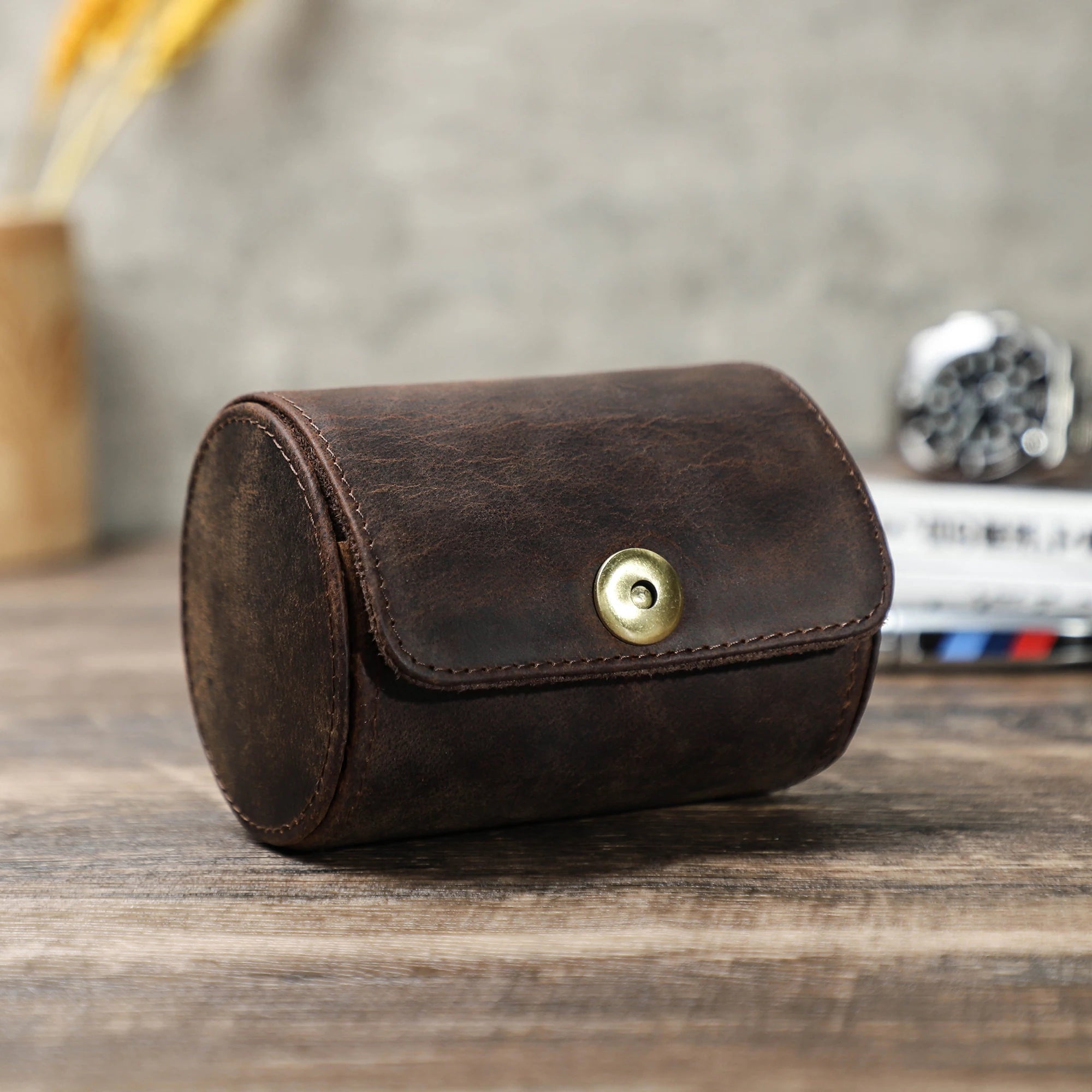 Genuine Vintage Leather Neck Tie Holder with Anti-Wrinkle Storage Men's Travel Tie Roll Case