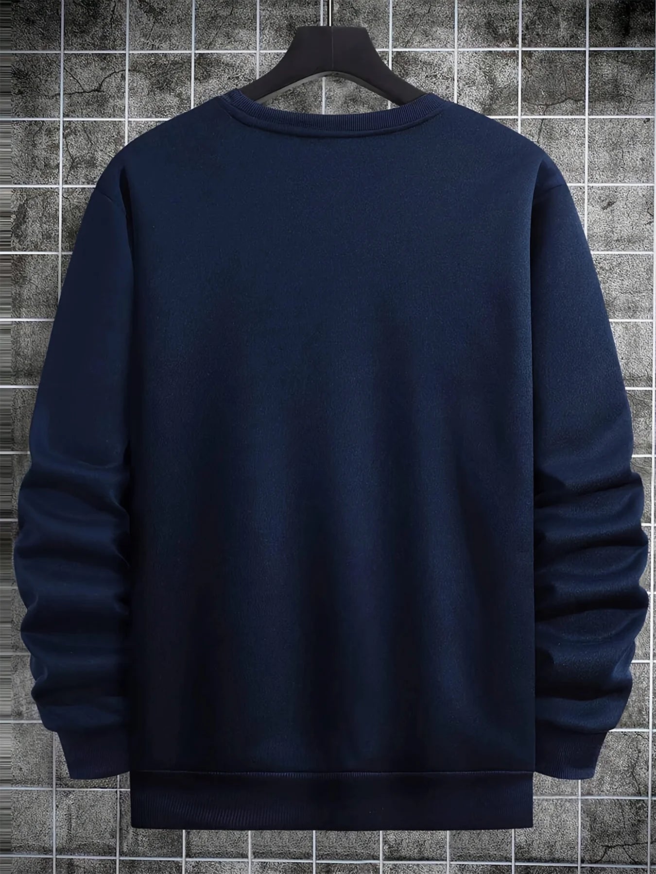 Men's autumn and winter fashionable casual loose futune long sleeved round neck sweatshirt